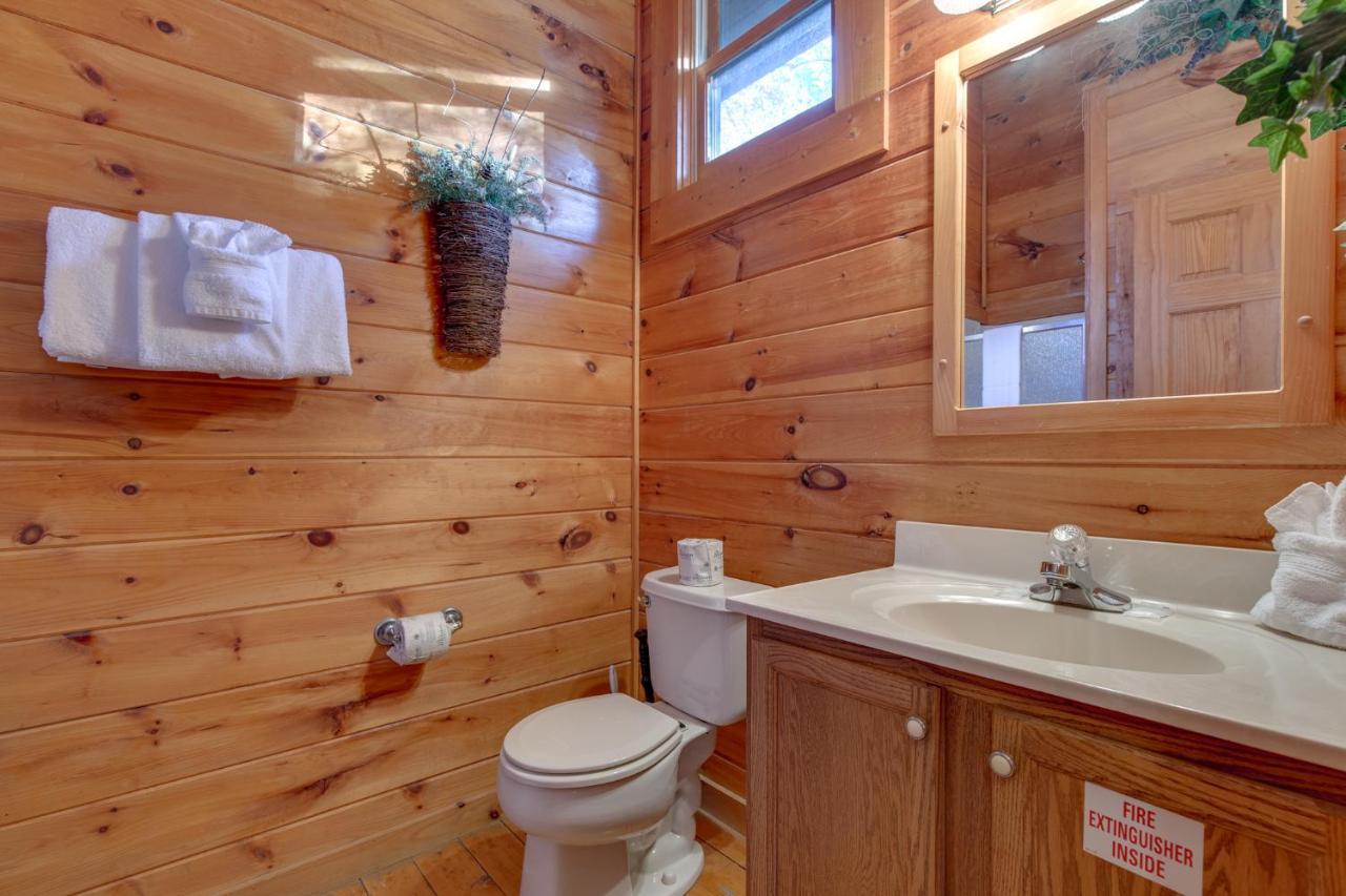 Wildwood Cove, 2 Bedrooms, Fireplace, Wifi, Jetted Tub, Hot Tub, Sleeps 6 Sevierville Kültér fotó